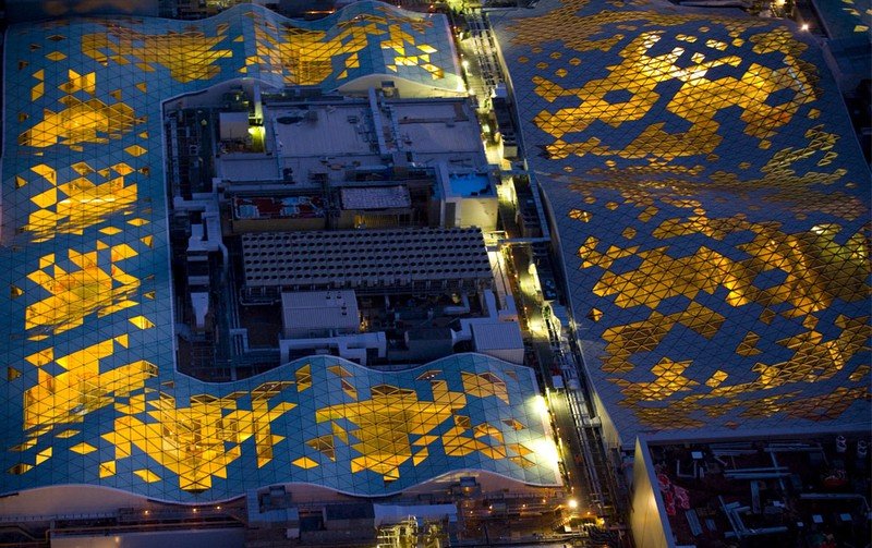 Bird's-eye view of London at night, United Kingdom