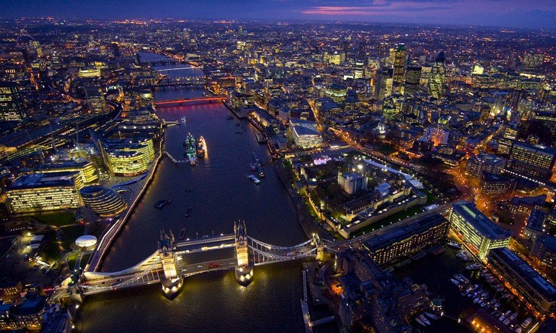 Bird's-eye view of London at night, United Kingdom