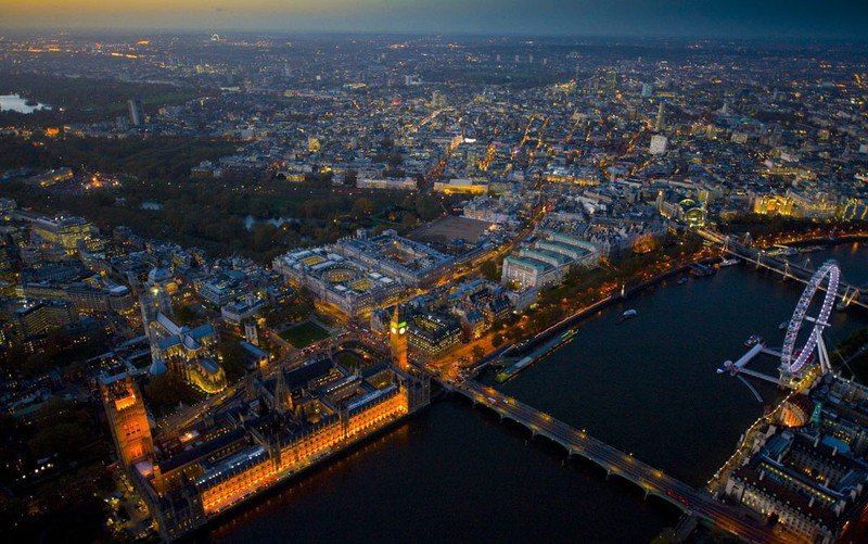 Bird's-eye view of London at night, United Kingdom