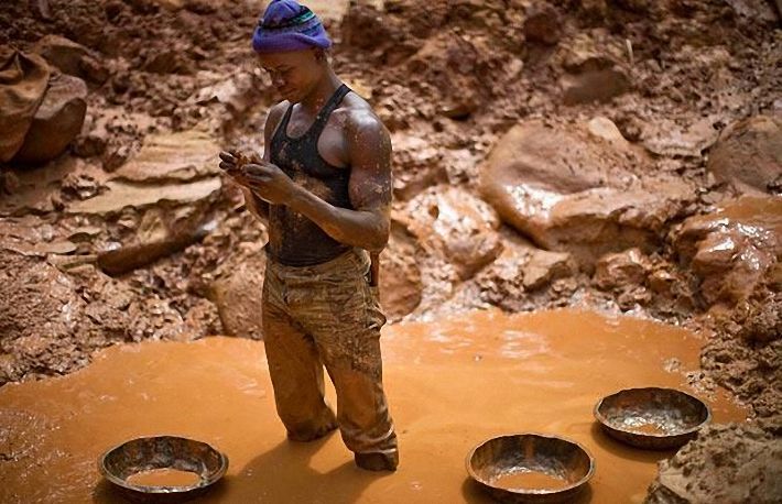 Gold mining, Congo