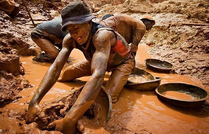 Gold mining, Congo