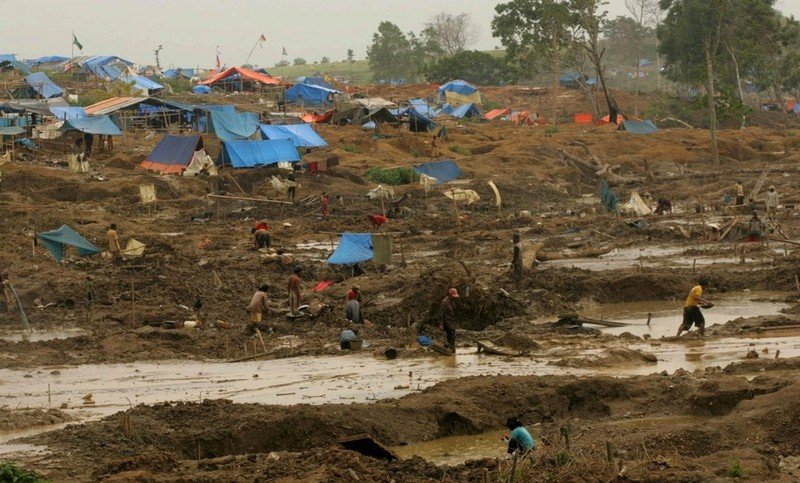 Gold mining in Indonesia