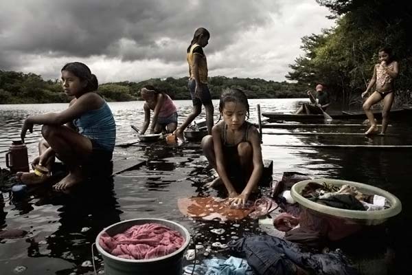 Pictures of nominees for Sony World Photography Awards 2009