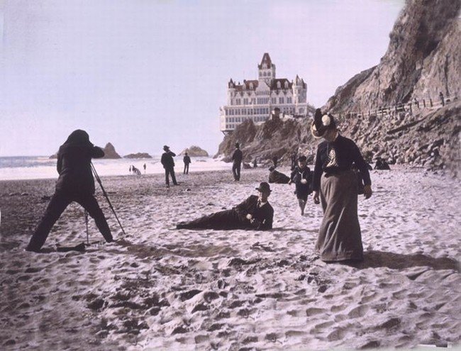 History: House on the rock, 1907, San Francisco, United States