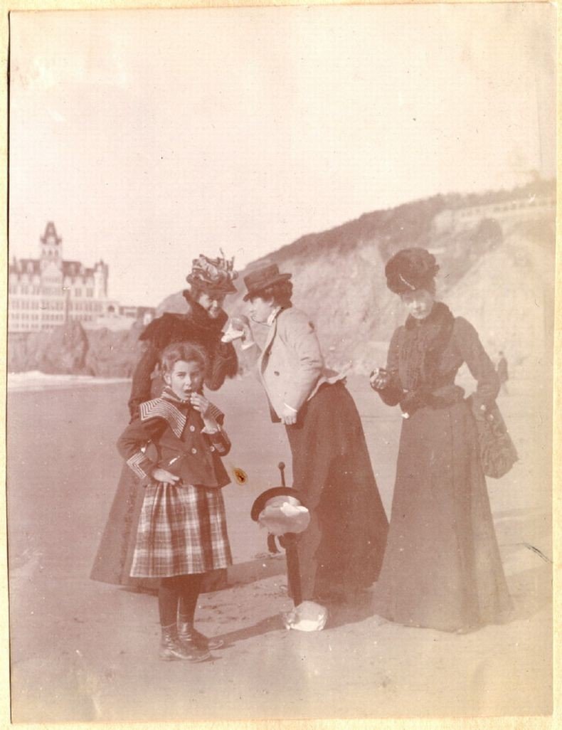 History: House on the rock, 1907, San Francisco, United States