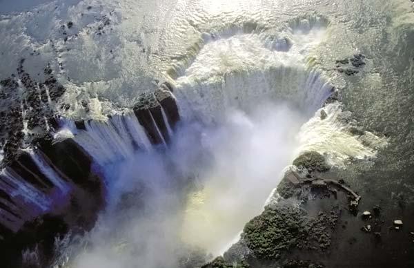 The Devil's Throat (Garganta do diablo), Iguazu river, Brazil, Argentina border