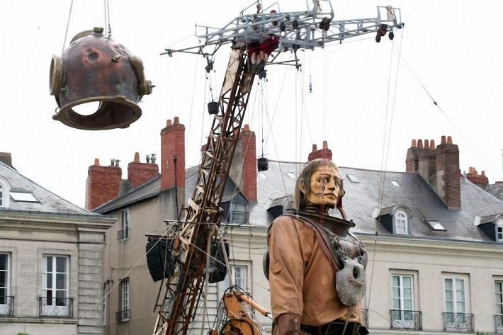 Gigantic stage with huge puppets, Nantes, France