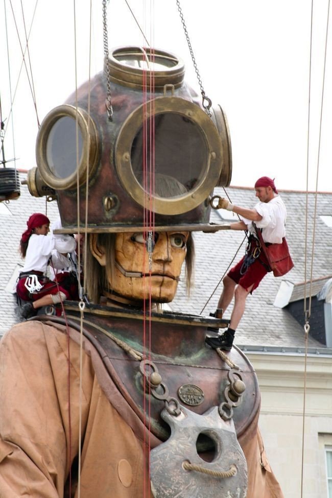 Gigantic stage with huge puppets, Nantes, France