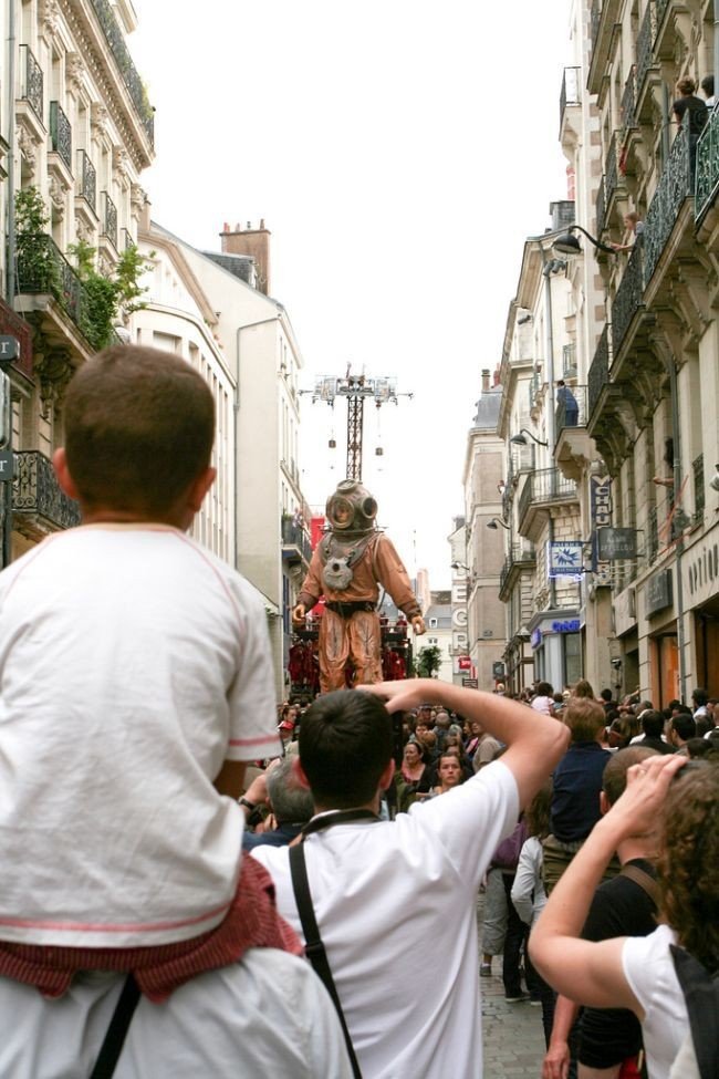 Gigantic stage with huge puppets, Nantes, France