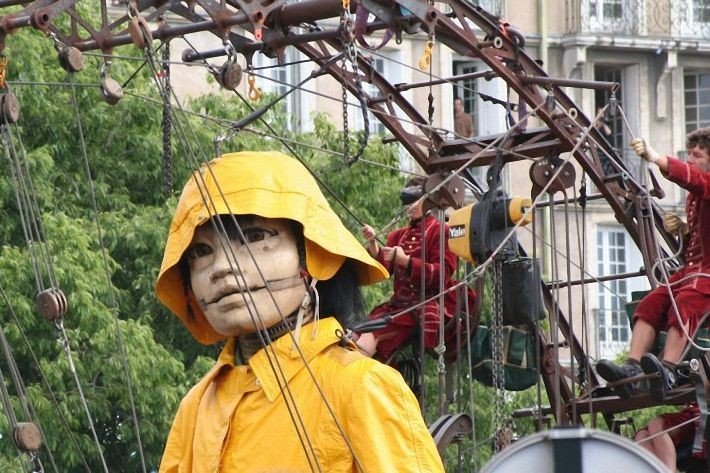 Gigantic stage with huge puppets, Nantes, France