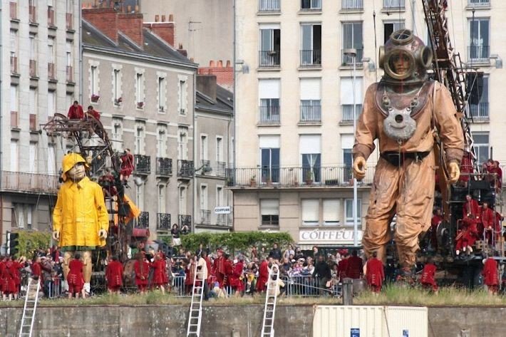 Gigantic stage with huge puppets, Nantes, France