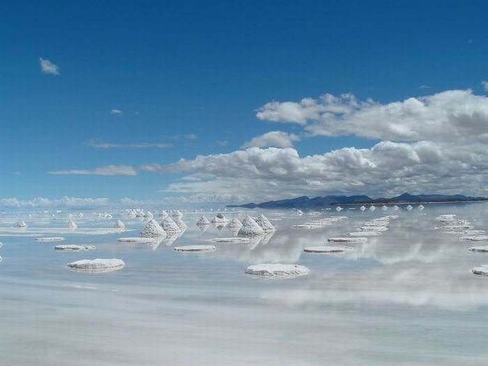The largest mirror in the world, salt field, Bolivia