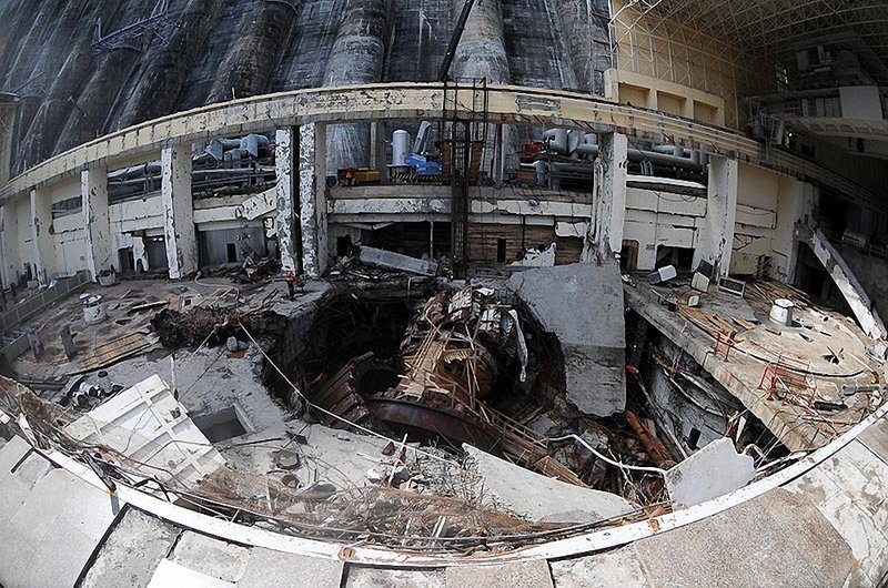 Renovation work at the Sayan-Shushenskaya GES, Russia