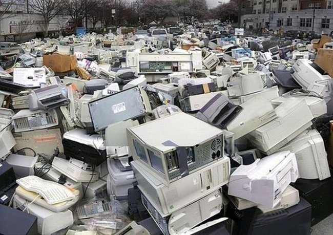 Computers cemetery, China