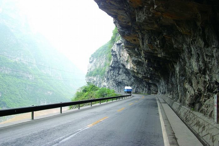 Most dangerous route, Federal line 319, China