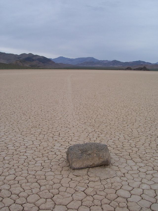 Floating stones in the Valley of Death