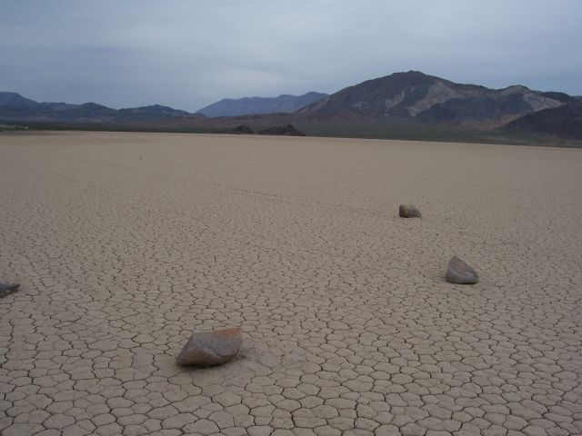 Floating stones in the Valley of Death