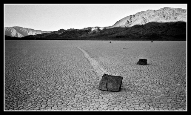 Floating stones in the Valley of Death