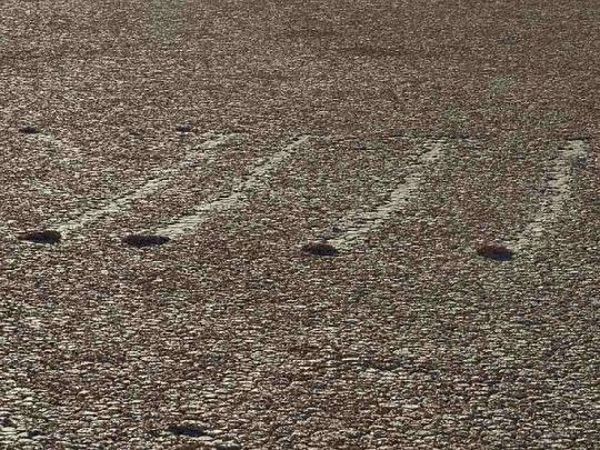 Floating stones in the Valley of Death