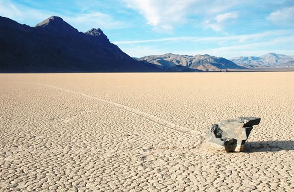 Floating stones in the Valley of Death