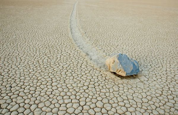 Floating stones in the Valley of Death