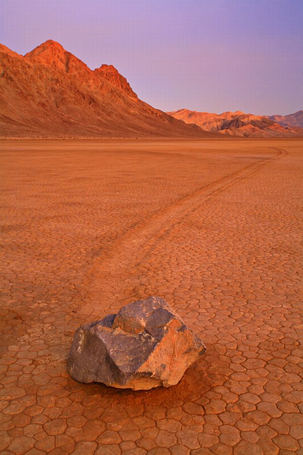 Floating stones in the Valley of Death