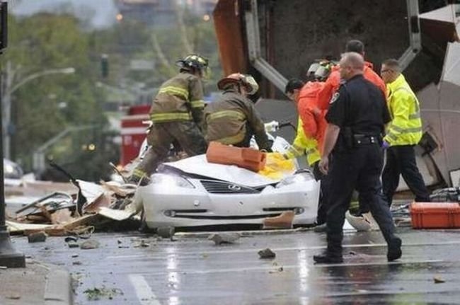 Collapse of the church dome because of strong wind, driver survived, Shreveport, Louisiana