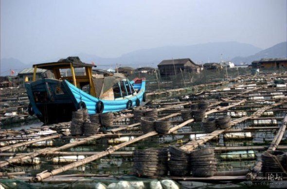 Floating village, China