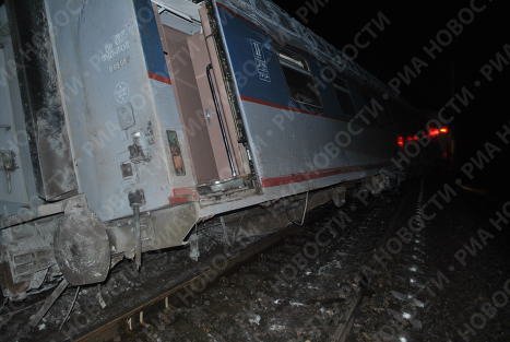 Nevsky Express undermined, Aleshinka-Uglovka route, Russia