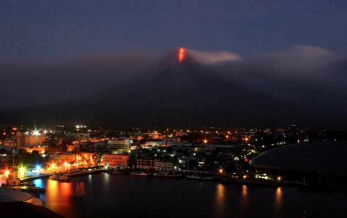 Volcanic eruption in the Philippines