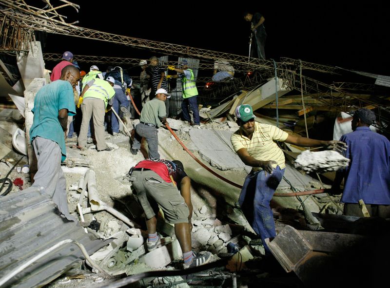 Earthquake in Haiti, 16 km from Port-au-Prince