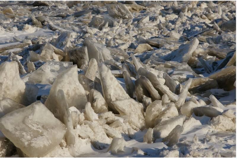 Mississippi frozen river, United States