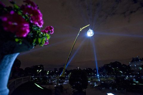 World's largest disco ball, Michel de Broin