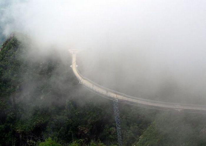 Bridge without end, Malaysia