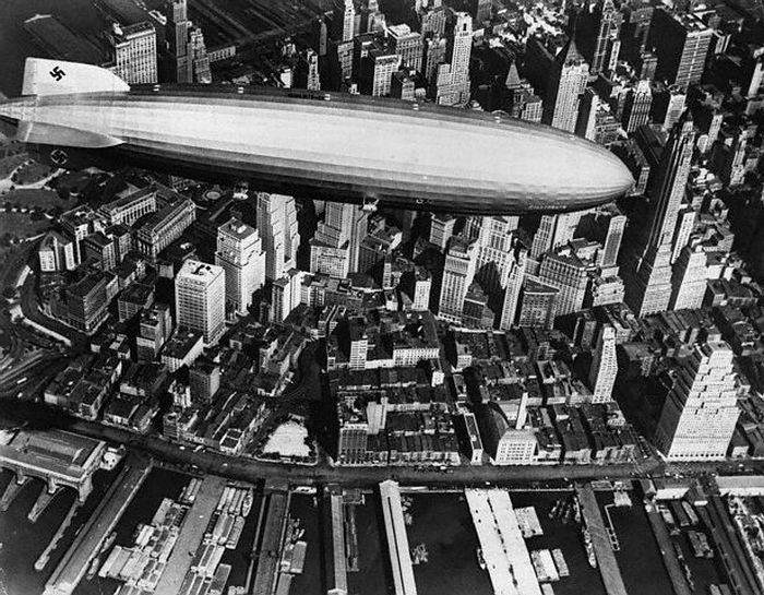 History: Black and white photos of New York City, United States