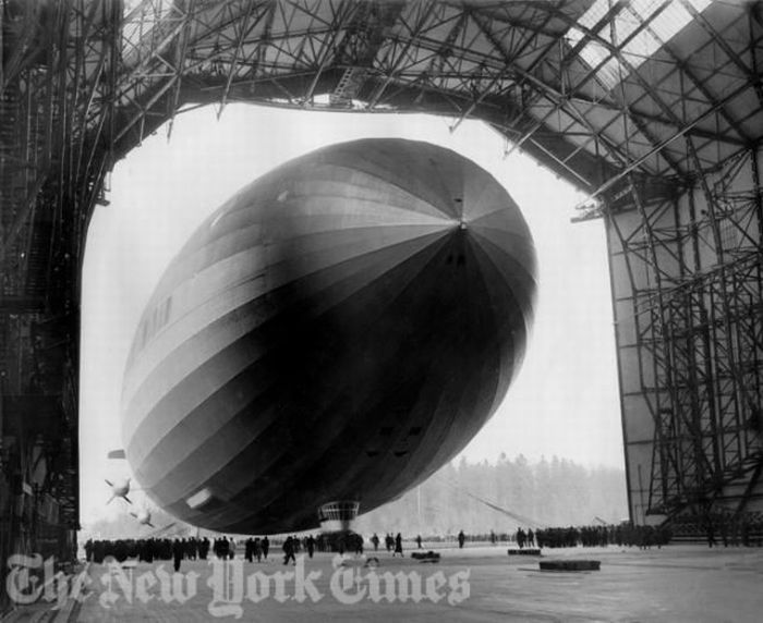 History: Black and white photos of New York City, United States