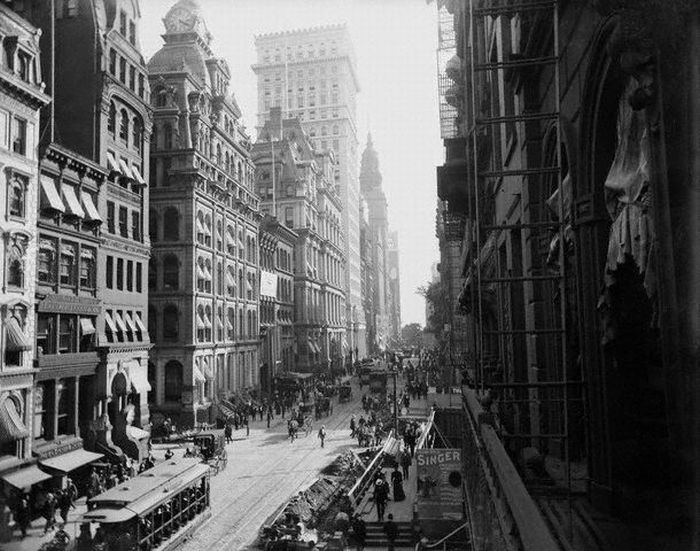 History: Black and white photos of New York City, United States