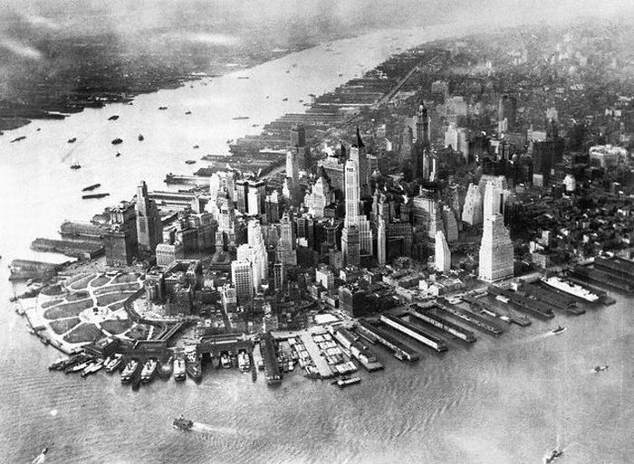 History: Black and white photos of New York City, United States