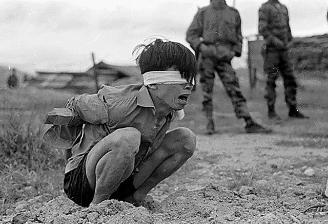 History: Vietnam war in photographs