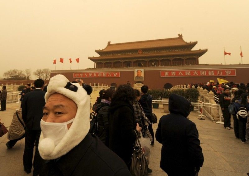 Sandstorms whip across China‎