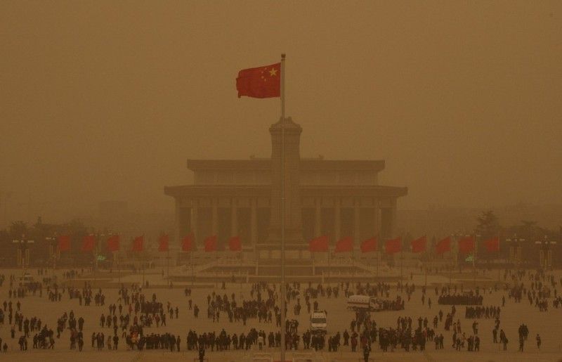 Sandstorms whip across China‎