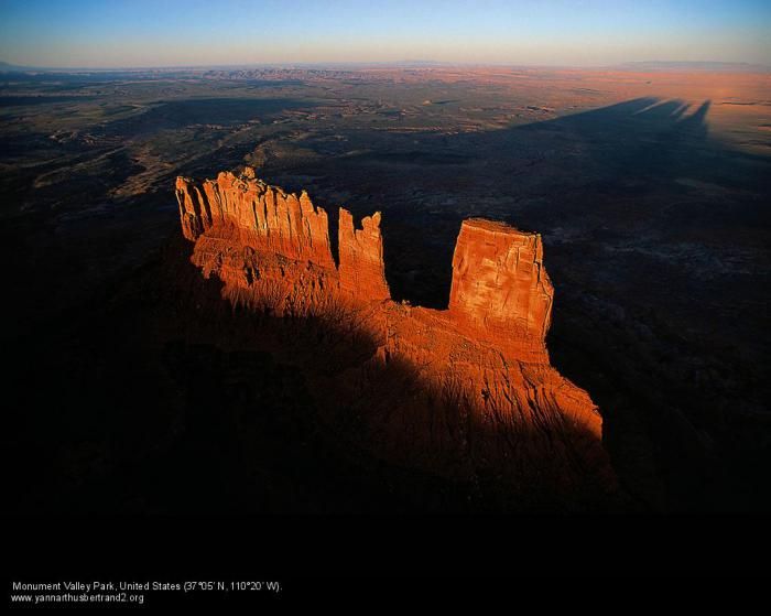 Bird's-eye view photography by Yann Arthus Bertrand