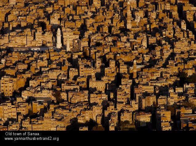 Bird's-eye view photography by Yann Arthus Bertrand