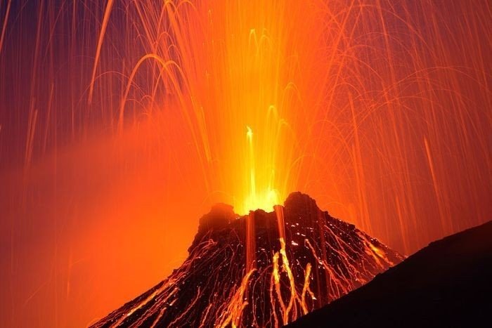 volcanoes around the world