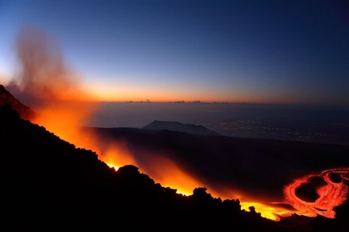 volcanoes around the world