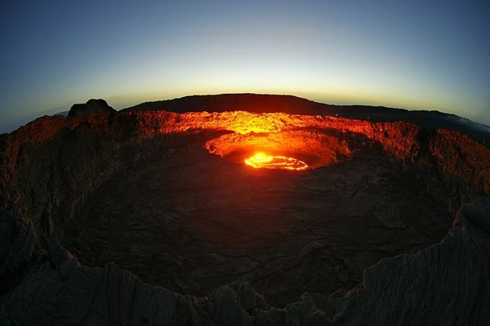 volcanoes around the world