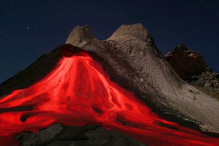 volcanoes around the world