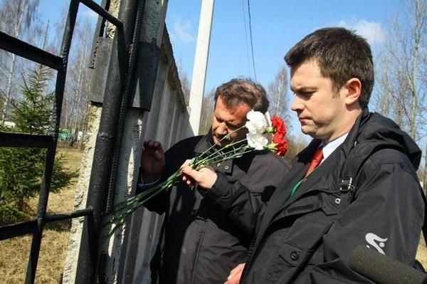 Polish President Lech Kaczynski died in plane crash, Smolensk, Russia