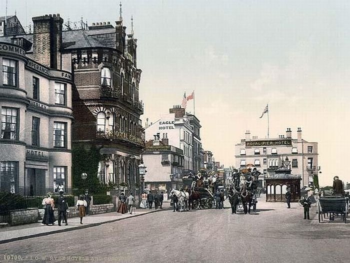 History: Color photographs of old England, United Kingdom