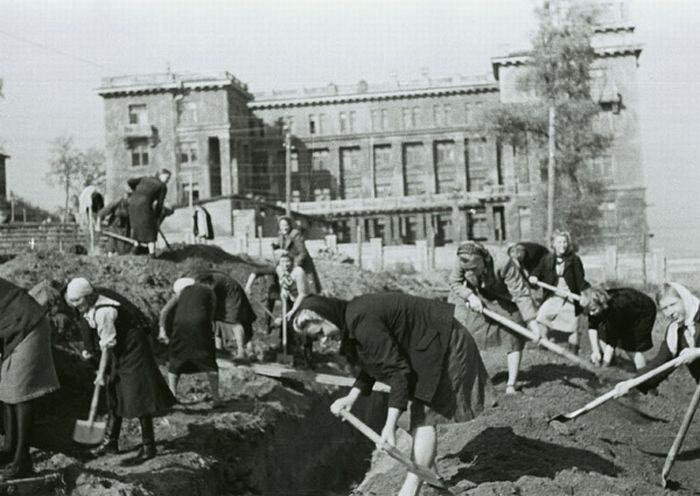 History: World War II photography